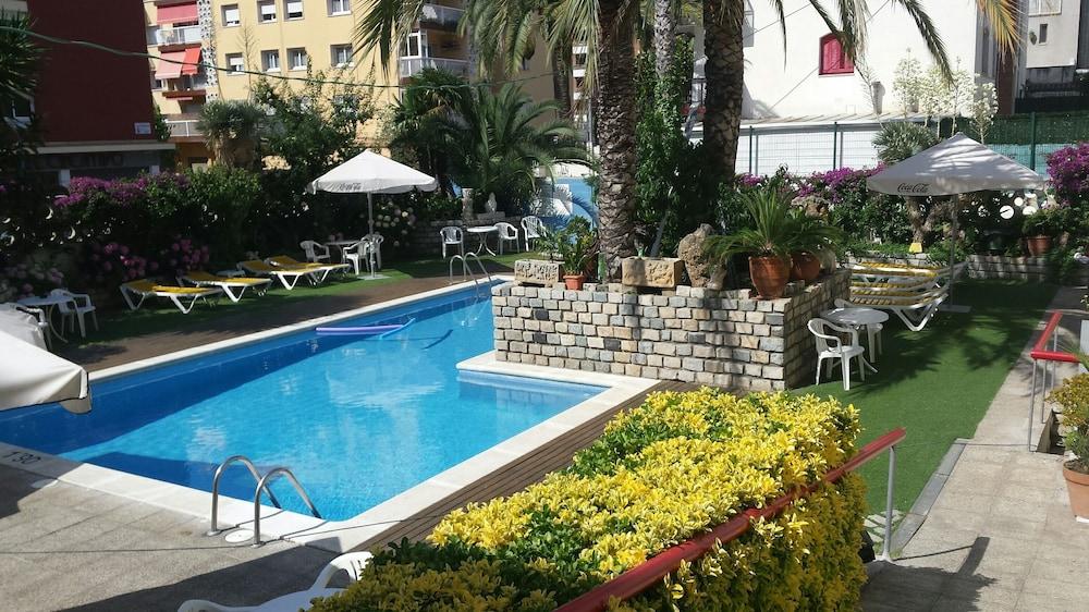 Mar Blau Apartamentos Калея Екстериор снимка